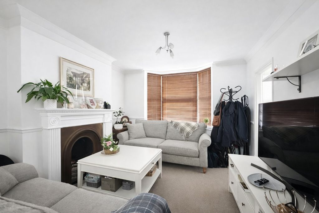 Property photo 3 of 15