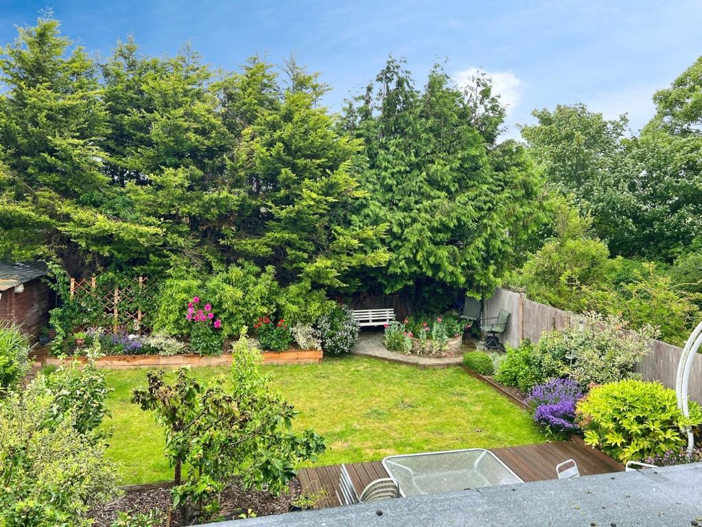 Property photo 2 of 16