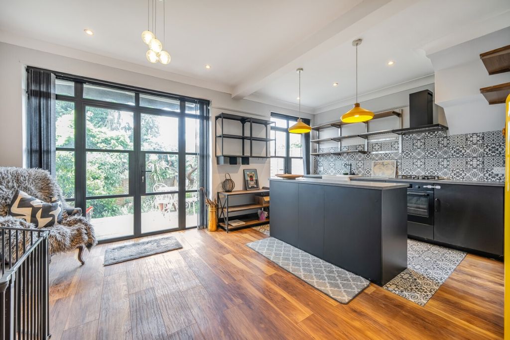Property photo 2 of 24 1151018 (5)
