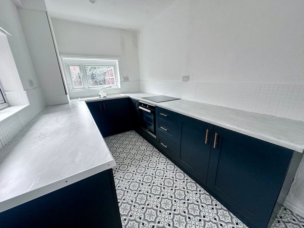 Property photo 2 of 13 Bedroom