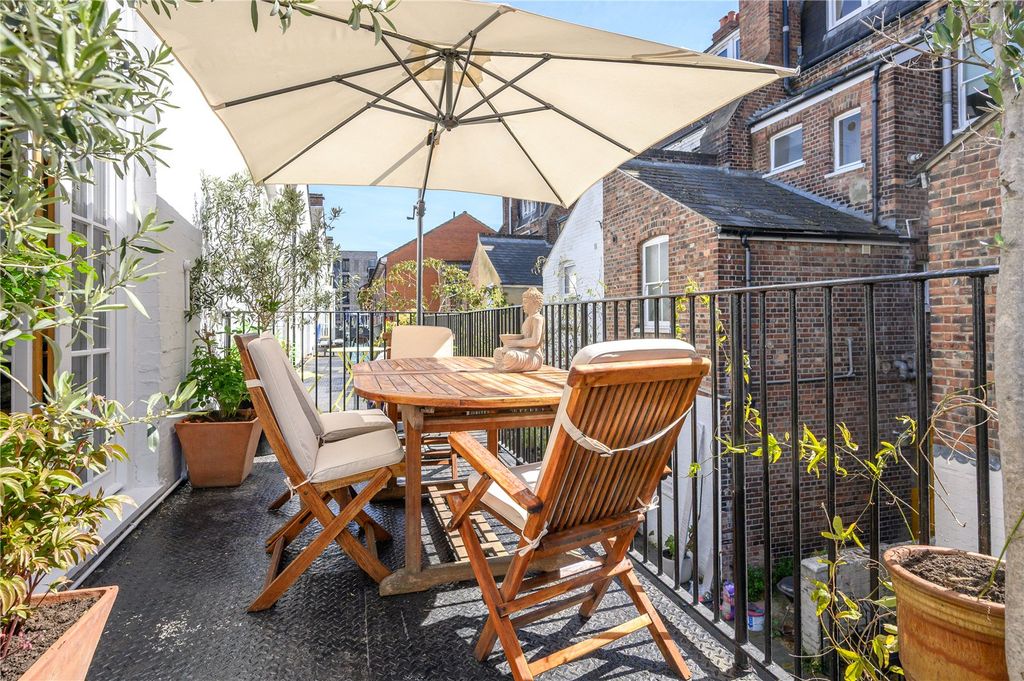 Property photo 2 of 26 Balcony