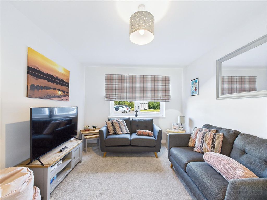 Property photo 2 of 14 Sitting Room