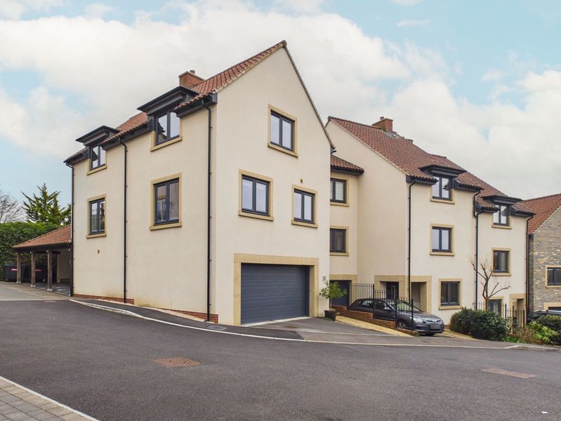 Property photo 1 of 20 Photo 18