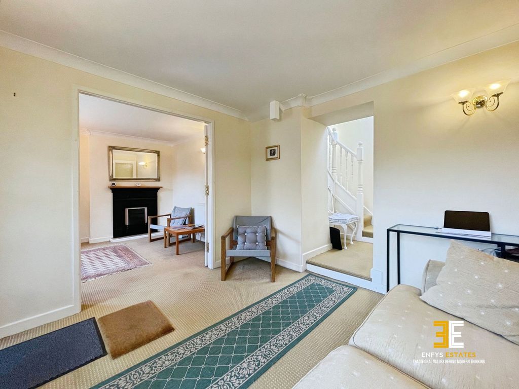 Property photo 3 of 24