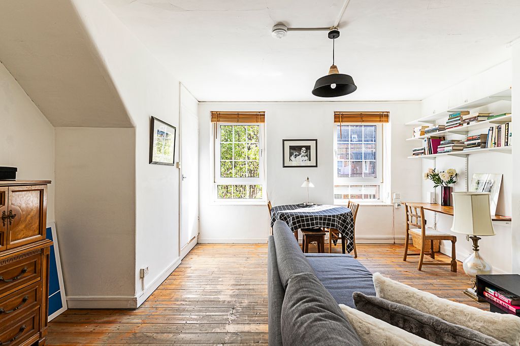 Property photo 1 of 30