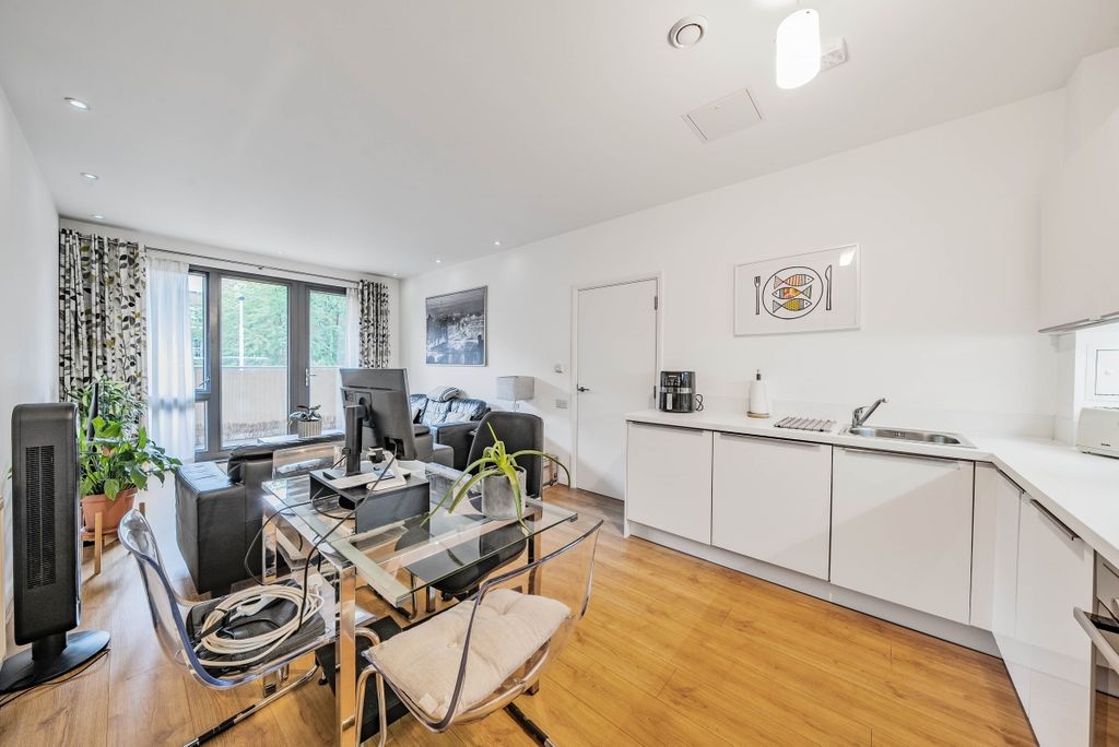 Property photo 1 of 14 1192469 (5)