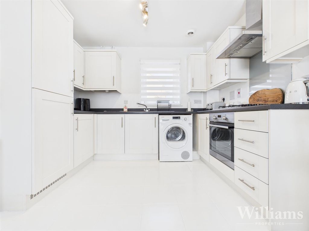 Property photo 1 of 12 Cam02861G0-Pr0440-Still010.Jpg