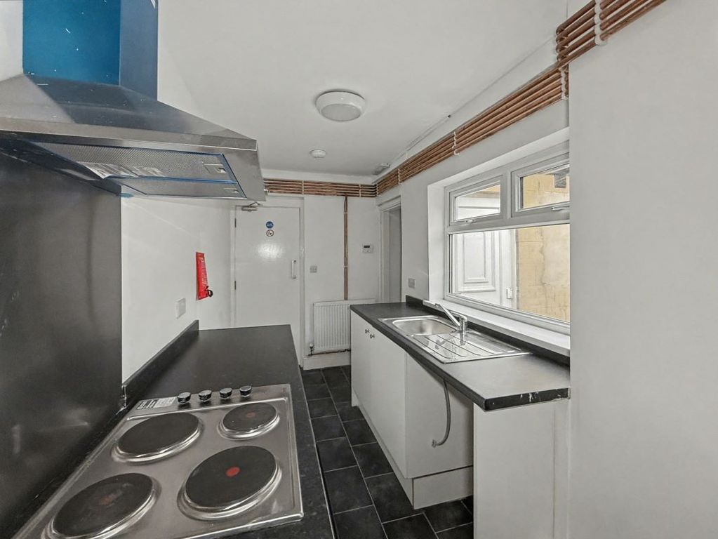 Property photo 3 of 10 Image 3