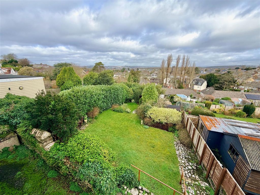 Property photo 2 of 19 Img_2321.Jpeg