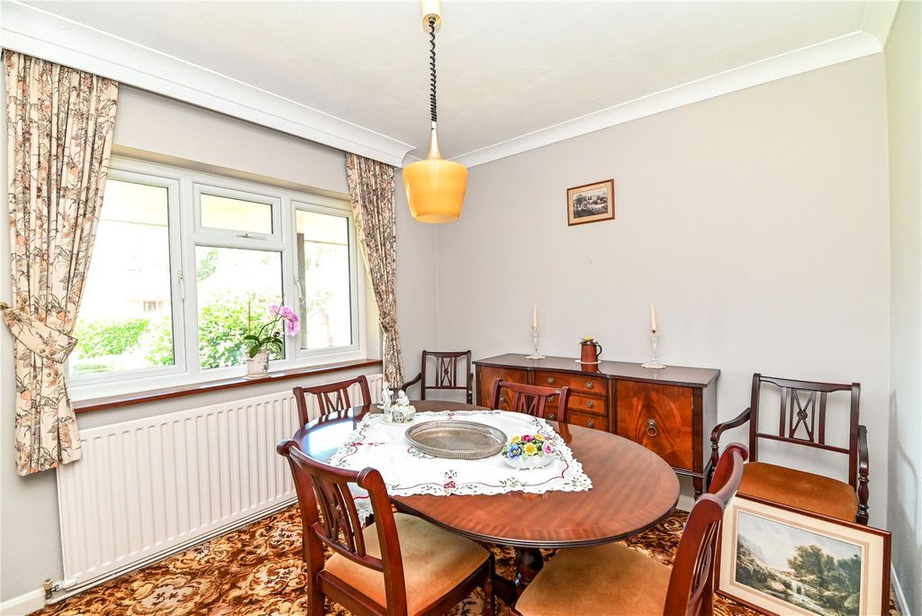 Property photo 3 of 22 Picture No. 06