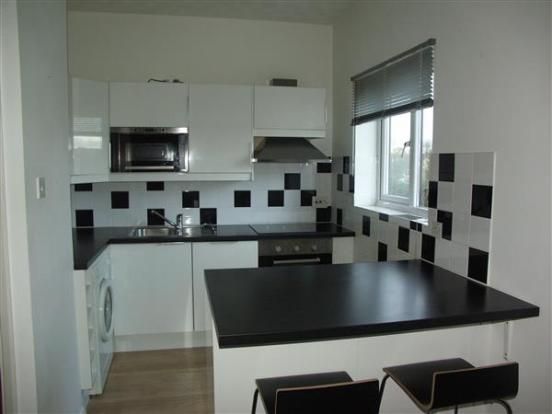 Property photo 3 of 4 Kitchen