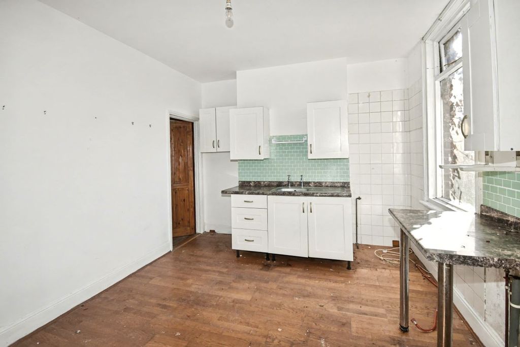 Property photo 3 of 10 Image 3