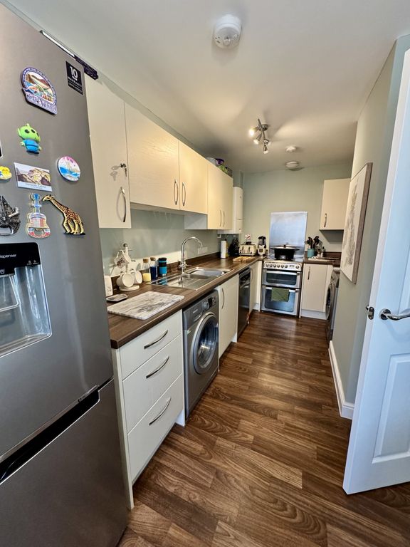 Property photo 3 of 14