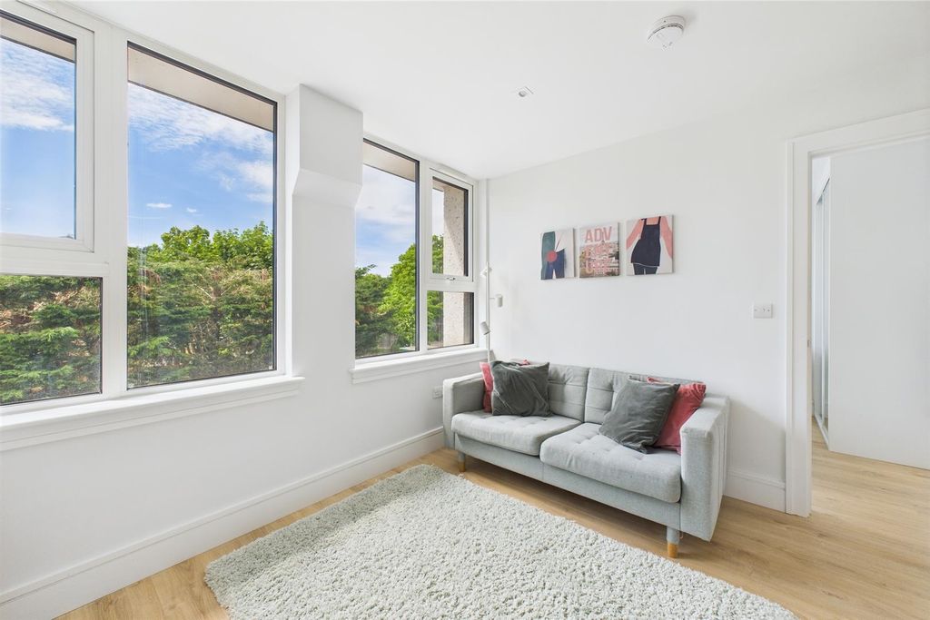 Property photo 3 of 6 Cam02700G0-Pr0297-Still014.Jpg