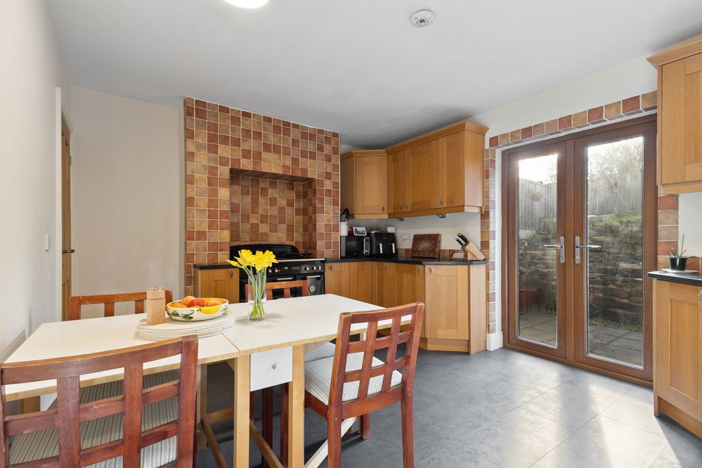 Property photo 3 of 16 Kitchen/Diner
