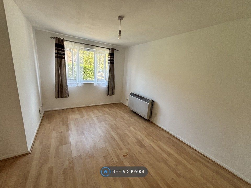 Property photo 1 of 4