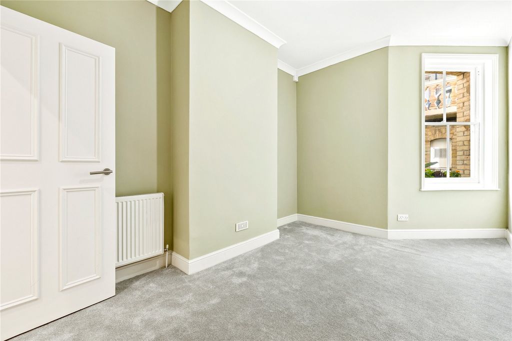 Property photo 3 of 18 Picture No. 03