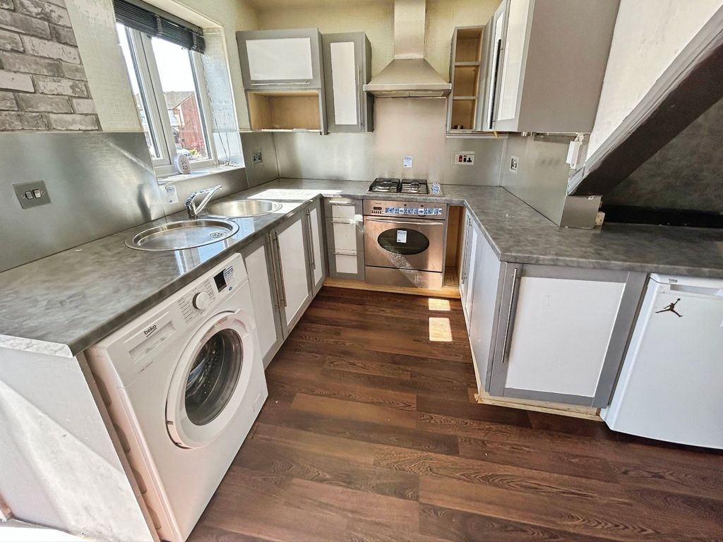 Property photo 3 of 11 Picture No. 25