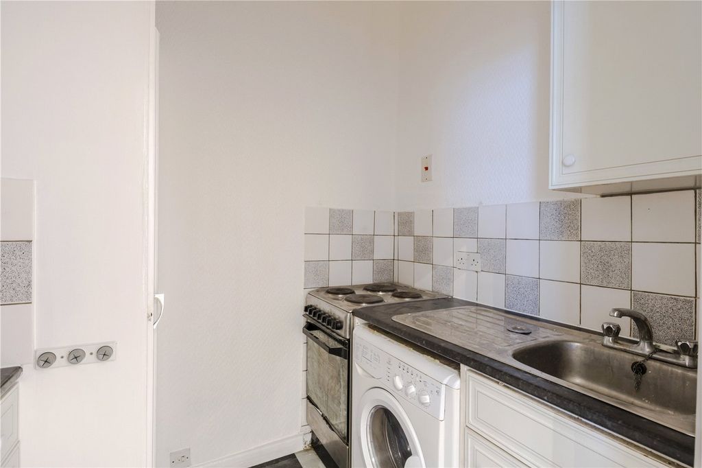 Property photo 3 of 7 Picture No. 04