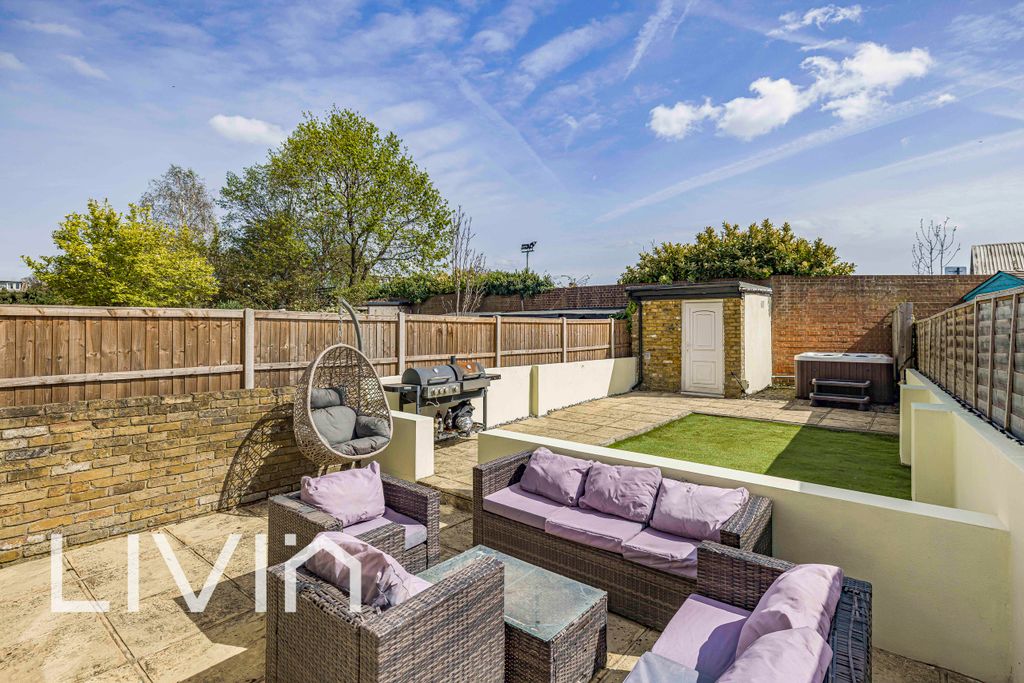 Property photo 2 of 24 120A8486