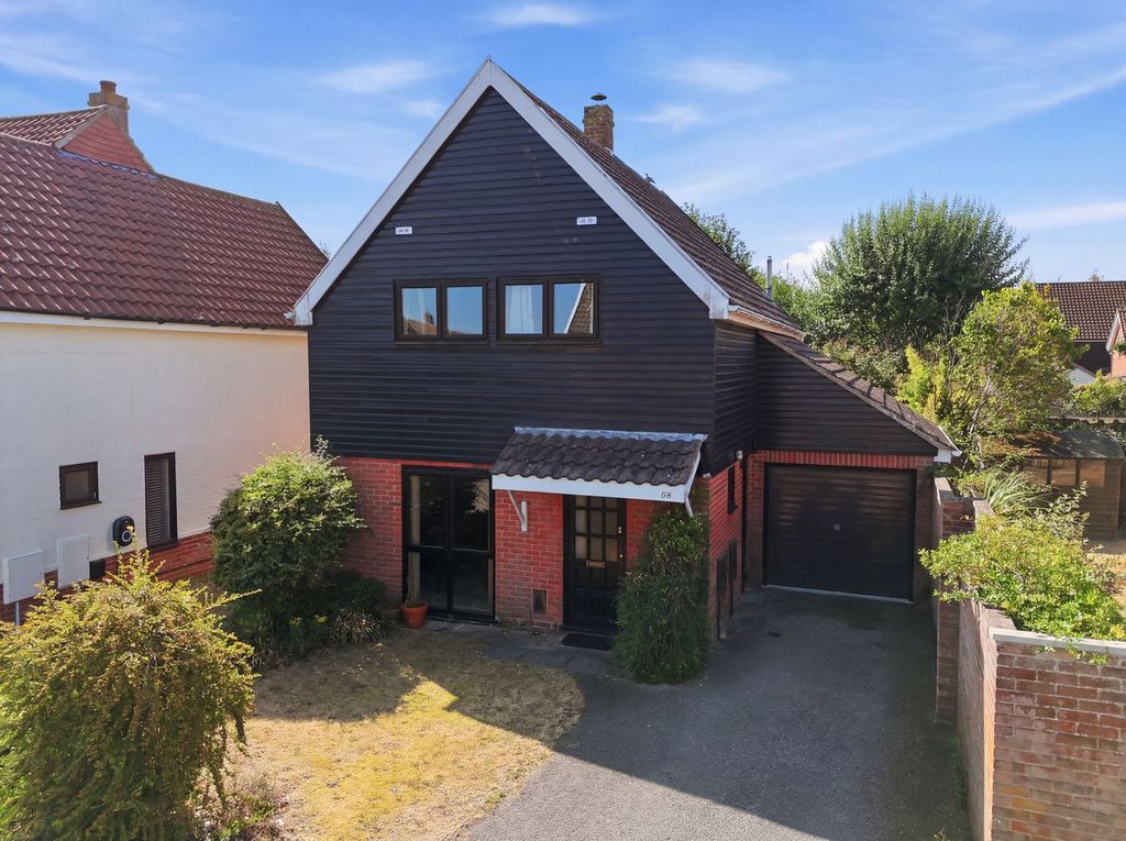 Property photo 1 of 11