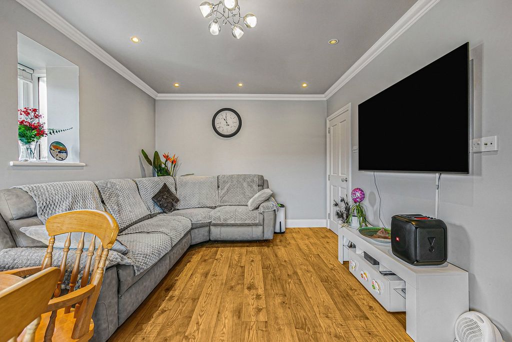 Property photo 2 of 14 Reception Room