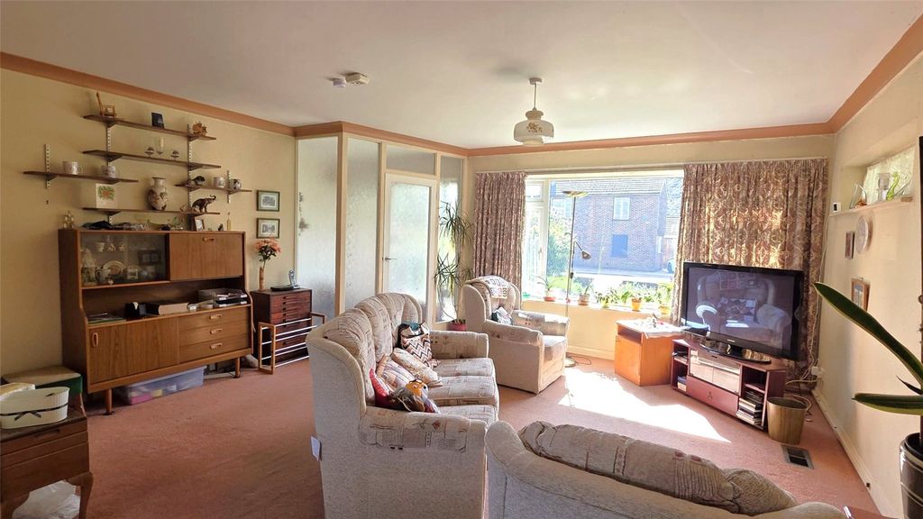 Property photo 2 of 14 Picture No. 11
