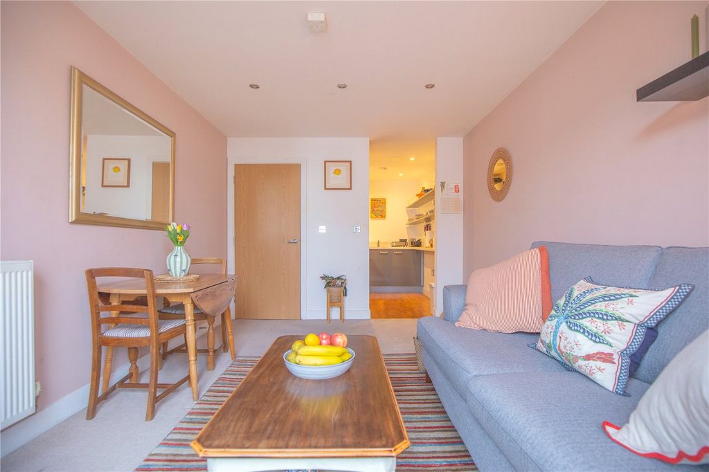 Property photo 1 of 13 Picture No. 14