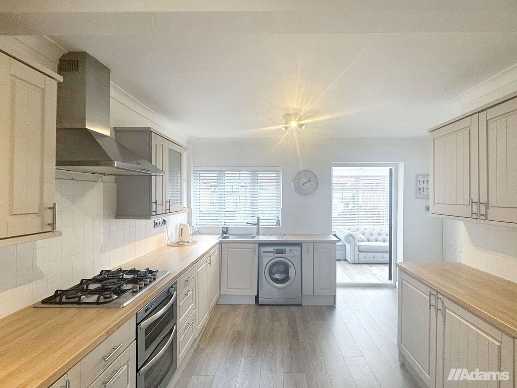 Property photo 2 of 24