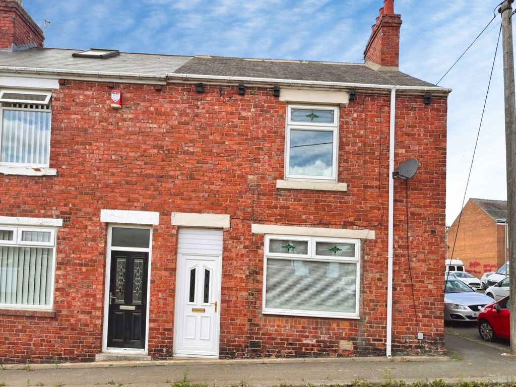 Property photo 1 of 11 Front External