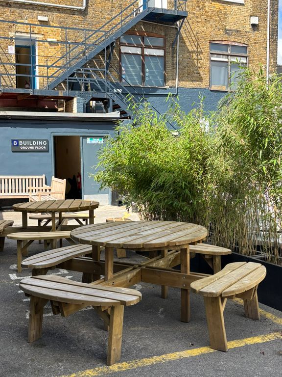 Property photo 2 of 12 Outdoor Seating