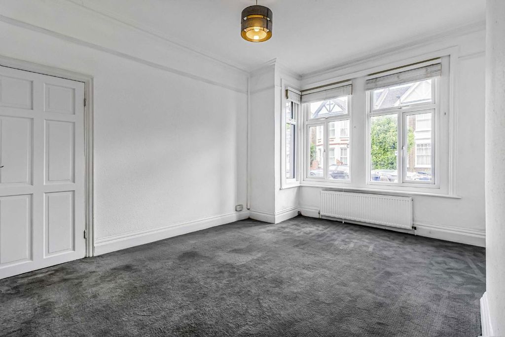 Property photo 2 of 5