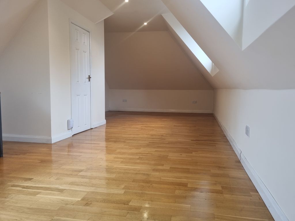 Property photo 2 of 6 1st Floor