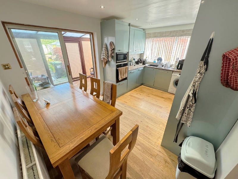 Property photo 2 of 23 Dining Kitchen