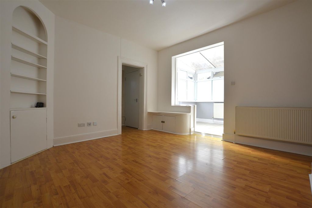 Property photo 2 of 11 Living 1.Jpg