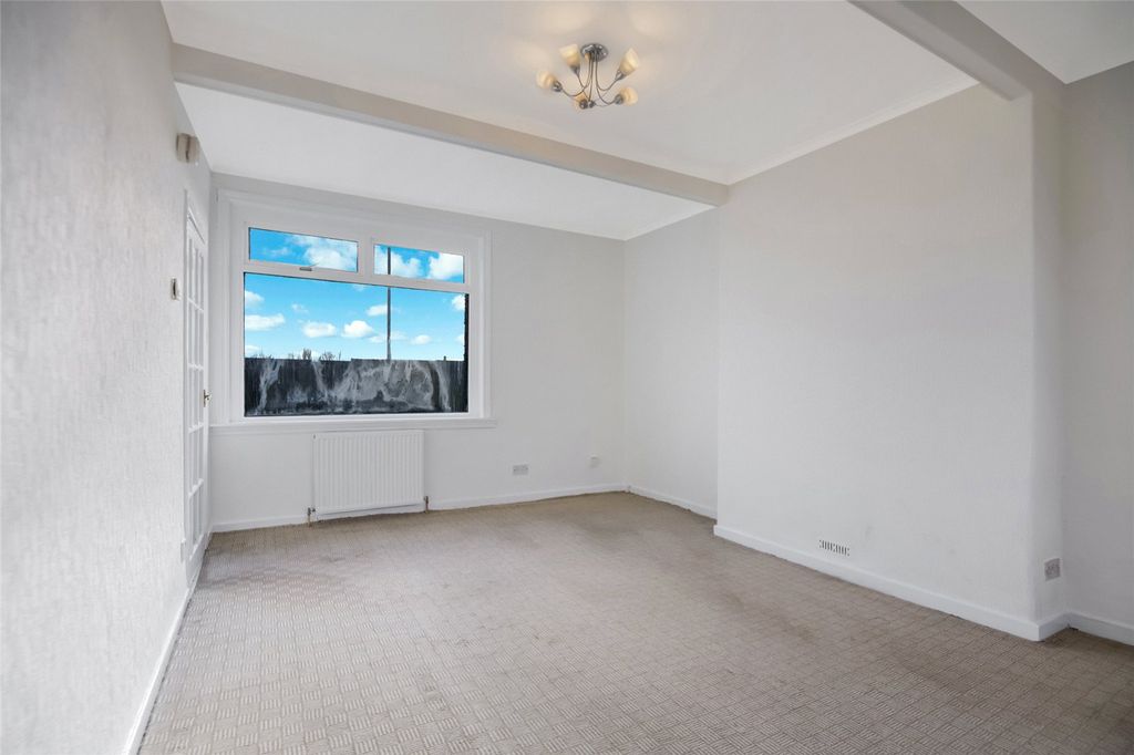 Property photo 2 of 19 Picture No. 03