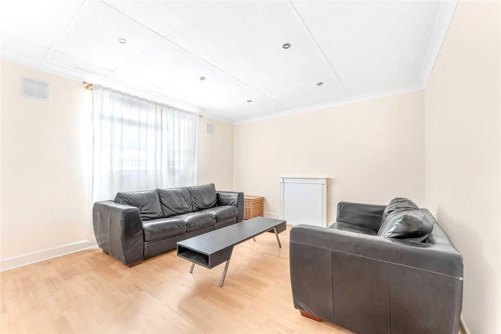 Property photo 2 of 11 Picture No. 38