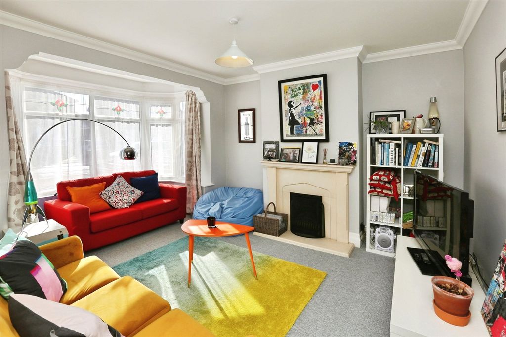 Property photo 2 of 18 Picture No. 08