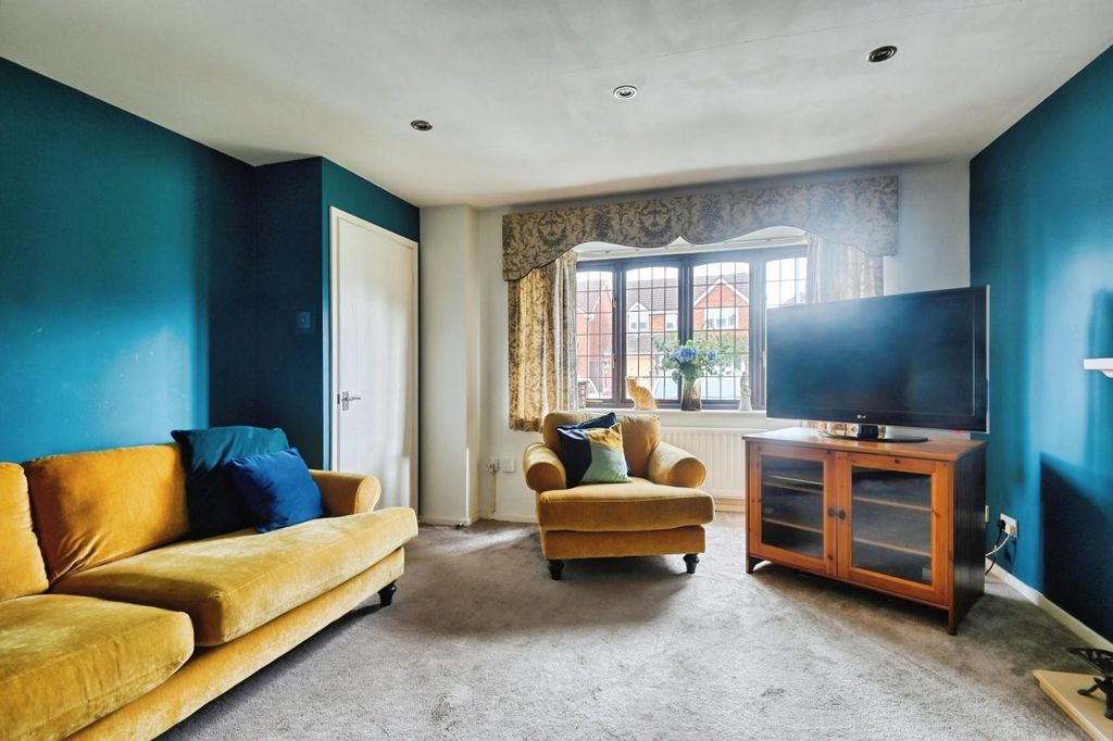 Property photo 3 of 22 2Ham2.Jpg