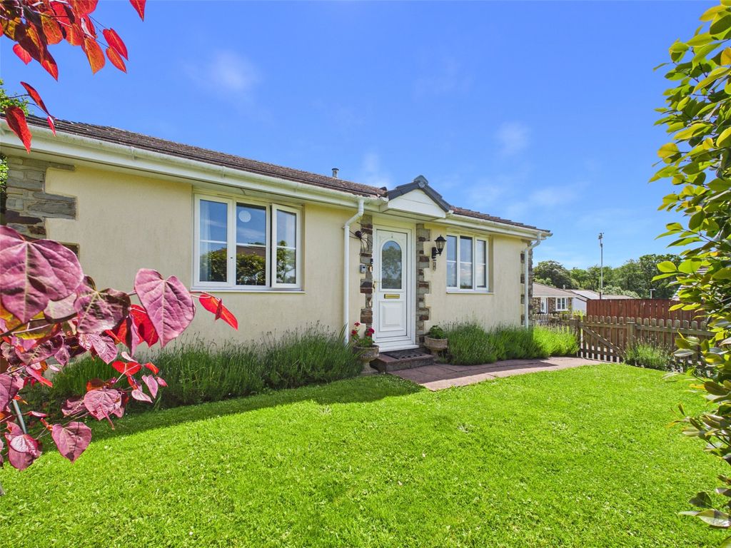 Property photo 1 of 25 Picture No. 12