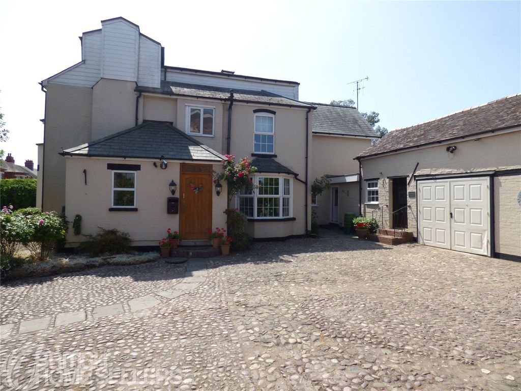 Property photo 2 of 43 Picture No. 56