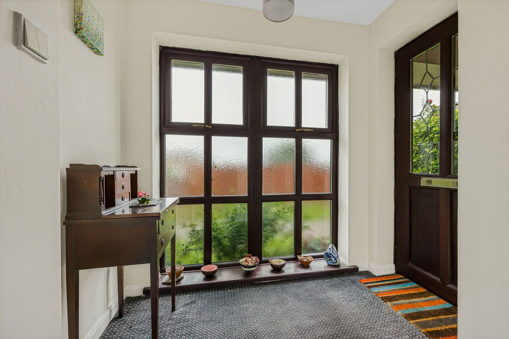 Property photo 3 of 30