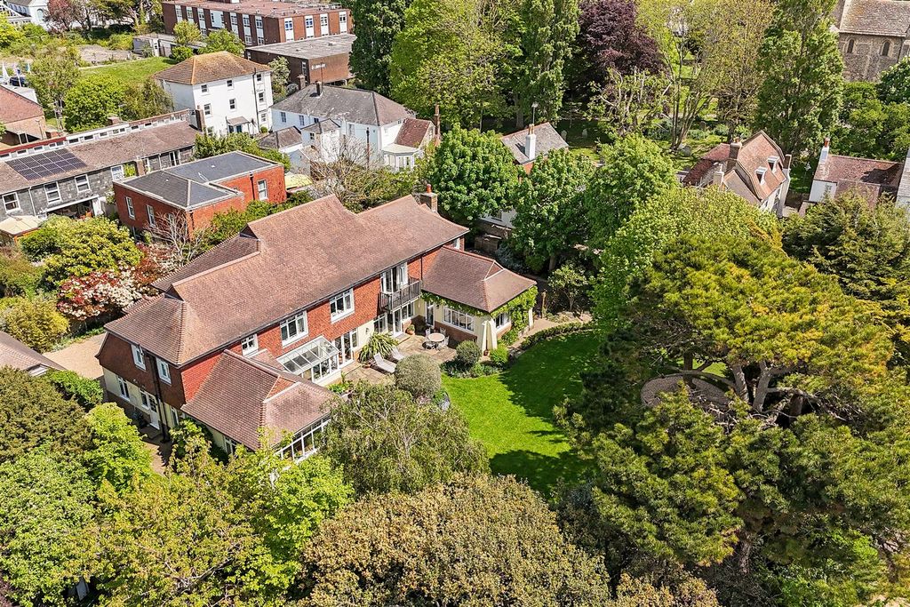 Property photo 2 of 54 90250_21-Middle-Street-Shoreham  (84).Jpg