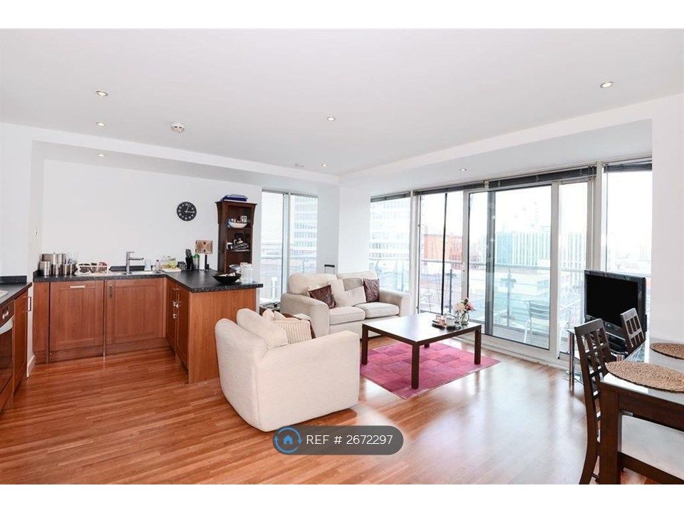 Property photo 2 of 10 Lounge