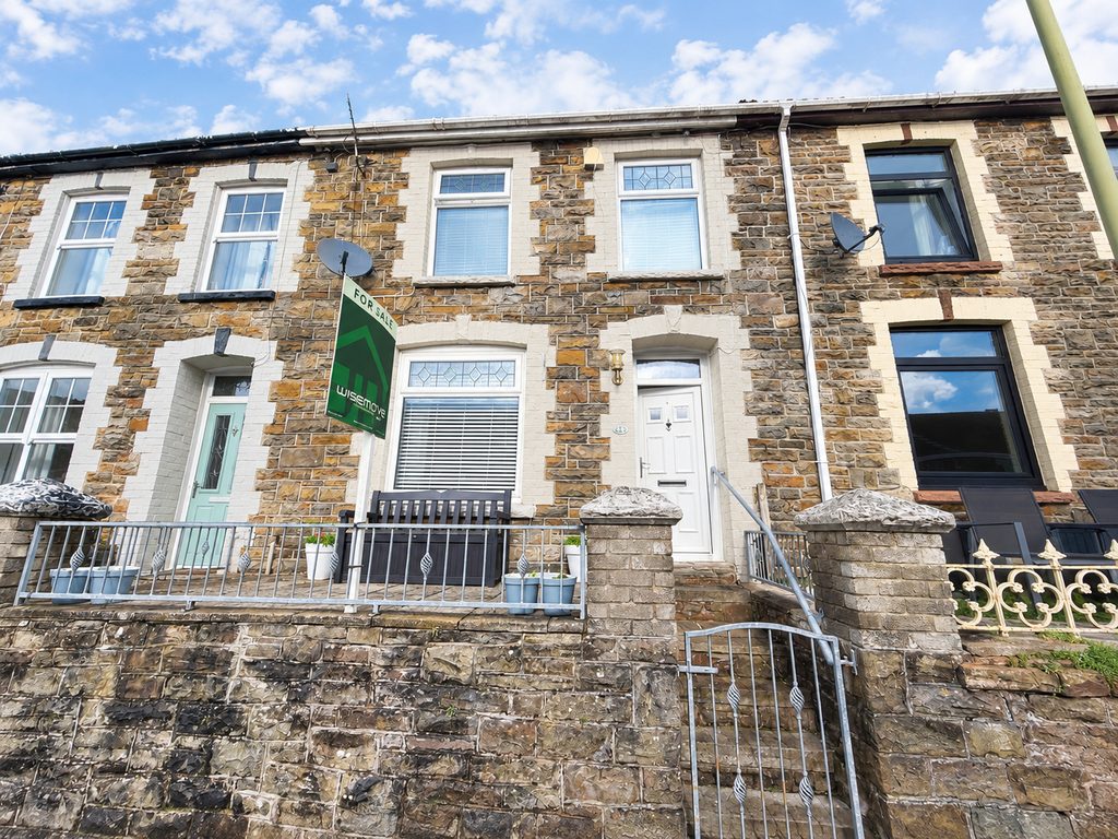 Property photo 2 of 30