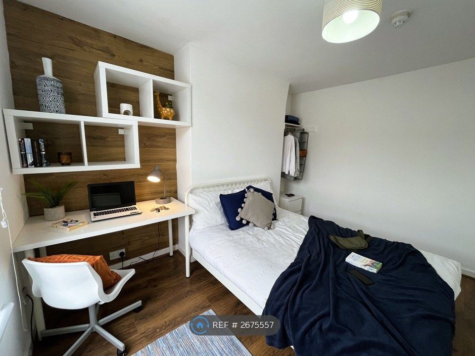 Property photo 2 of 22