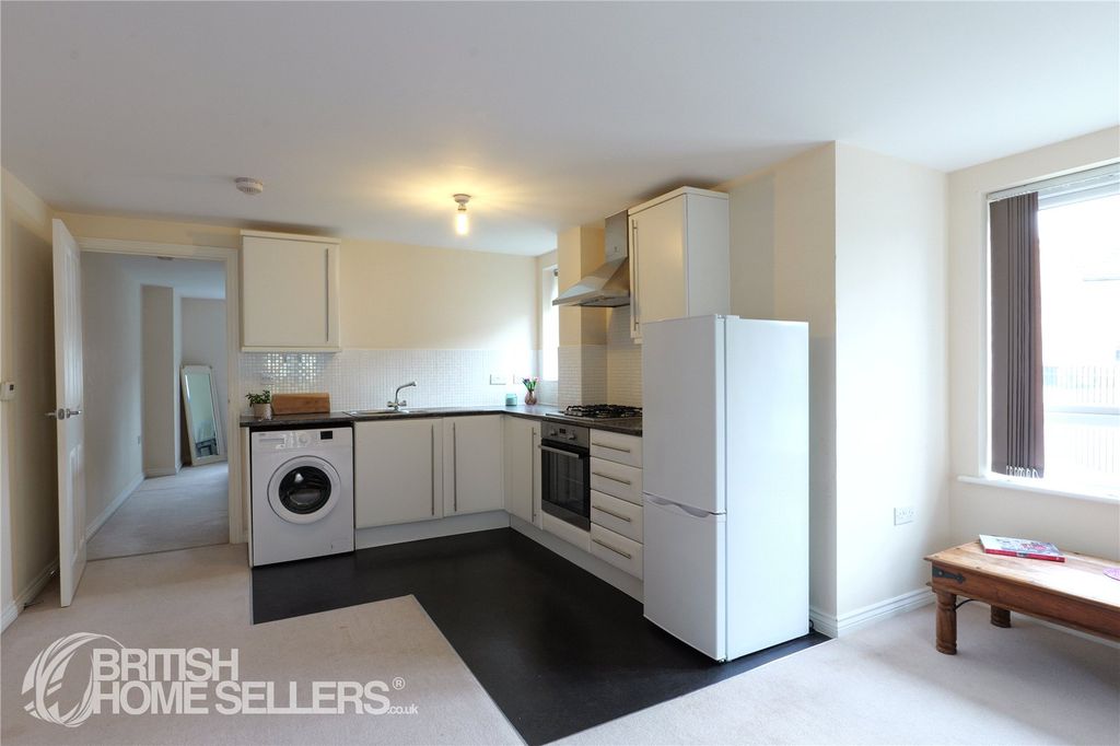 Property photo 3 of 10 3