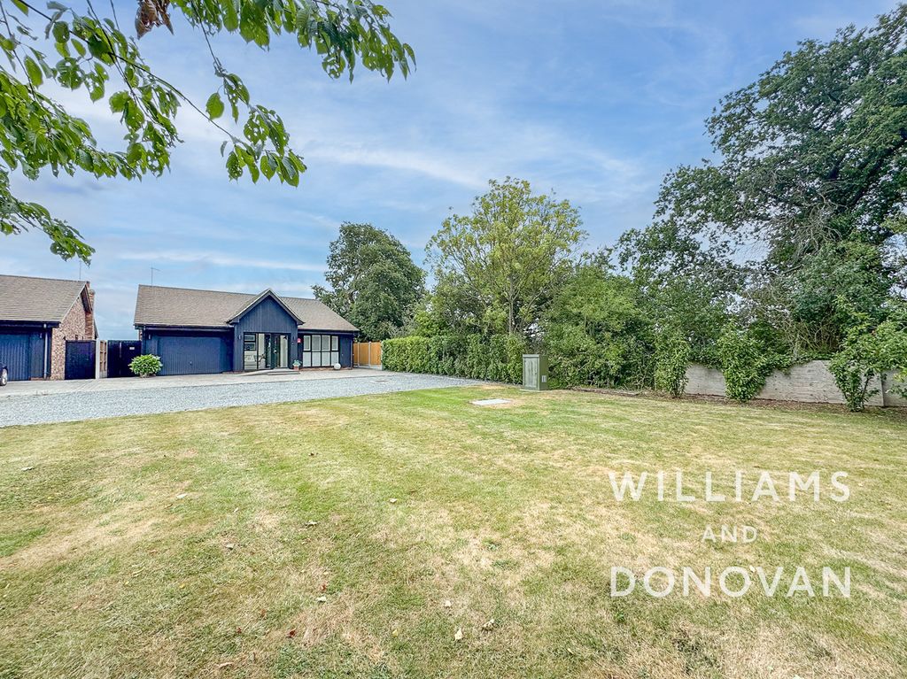 Property photo 1 of 31 Watermark