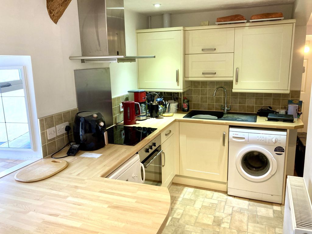 Property photo 3 of 15