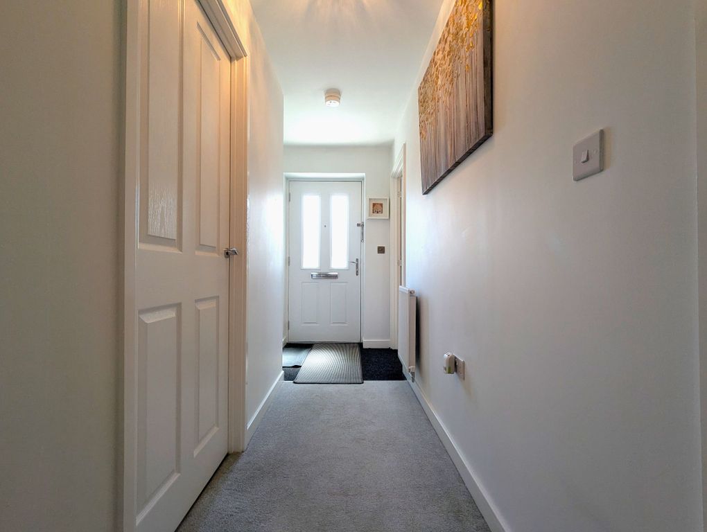 Property photo 2 of 12 Photograph 2